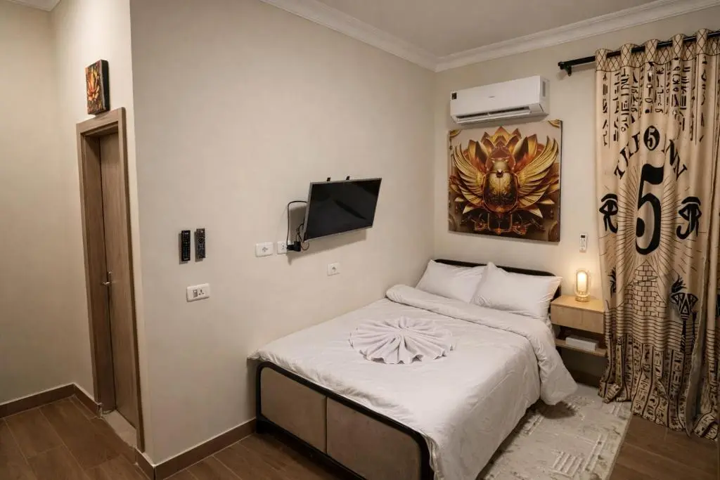Room 503